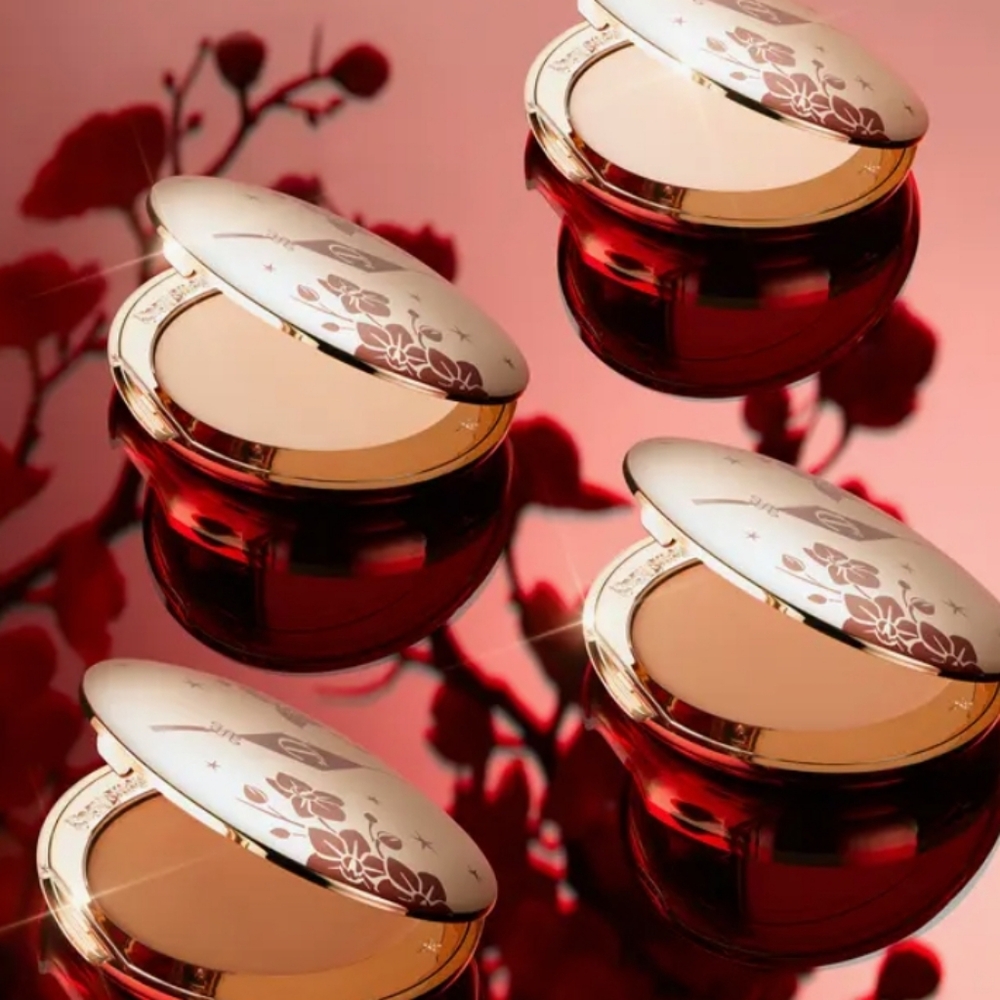 Charlotte Tilbury Airbrush Flawless Finish Powder - 4 Deep/Force 0.28 oz - Picture 2 of 6